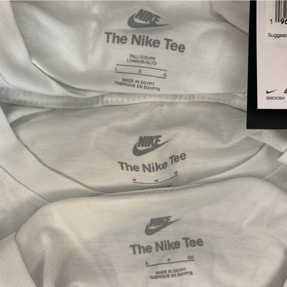 Nike Tees - Picture 3 of 5
